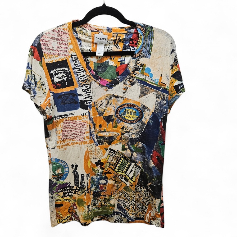 Chicos Size 1/S V-Neck Short‎ Sleeve Collage Travel Print Art to Wear Top Shirt